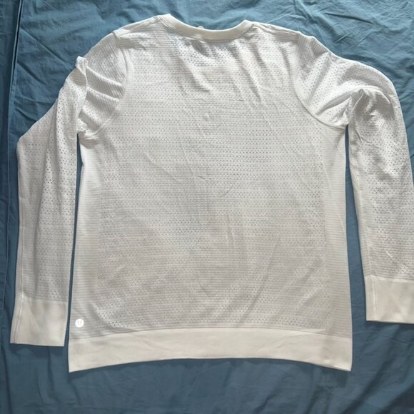 Lululemon Breeze By Long Sleeve Shirt -- White -- Size 10 - Picture 3 of 4